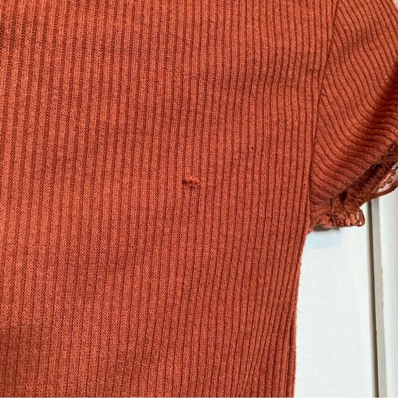Urban Outfitters Rust Button-Up Lace Trim Top - Picture 6 of 6